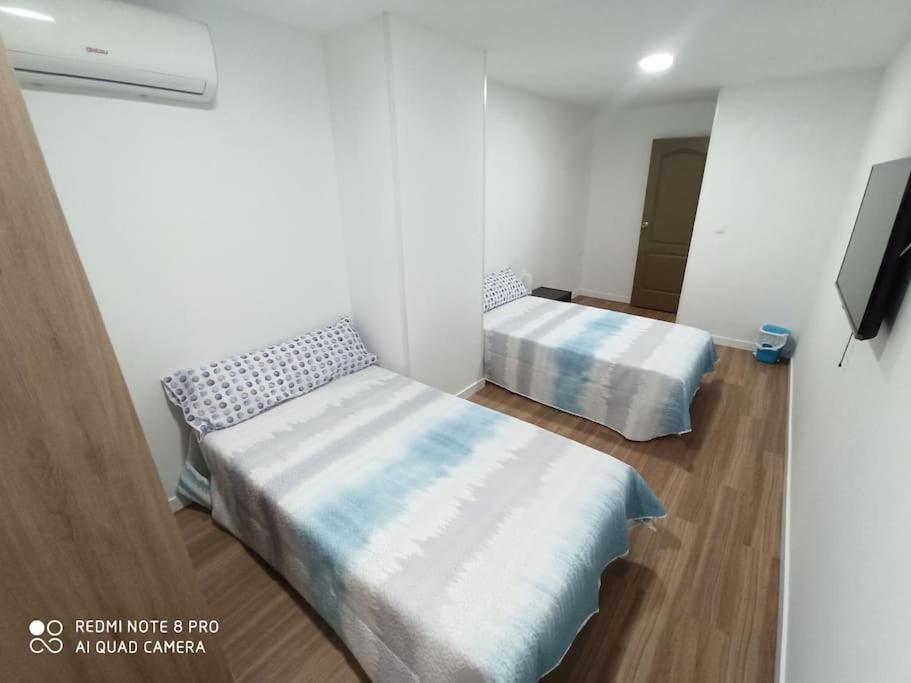 Apartamento Vacacional Apartment Torrevieja Bagian luar foto