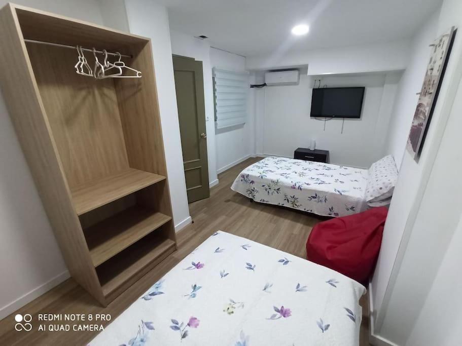 Apartamento Vacacional Apartment Torrevieja Bagian luar foto